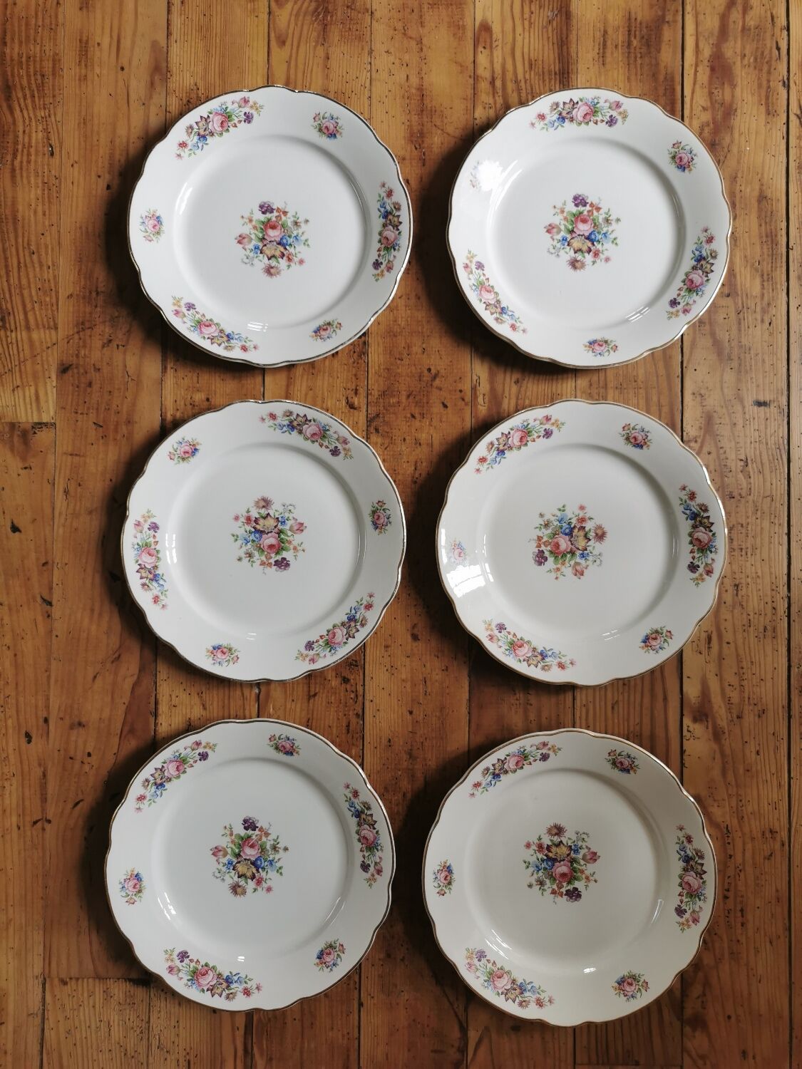 Vintage flat plates Digoin, Colbert
