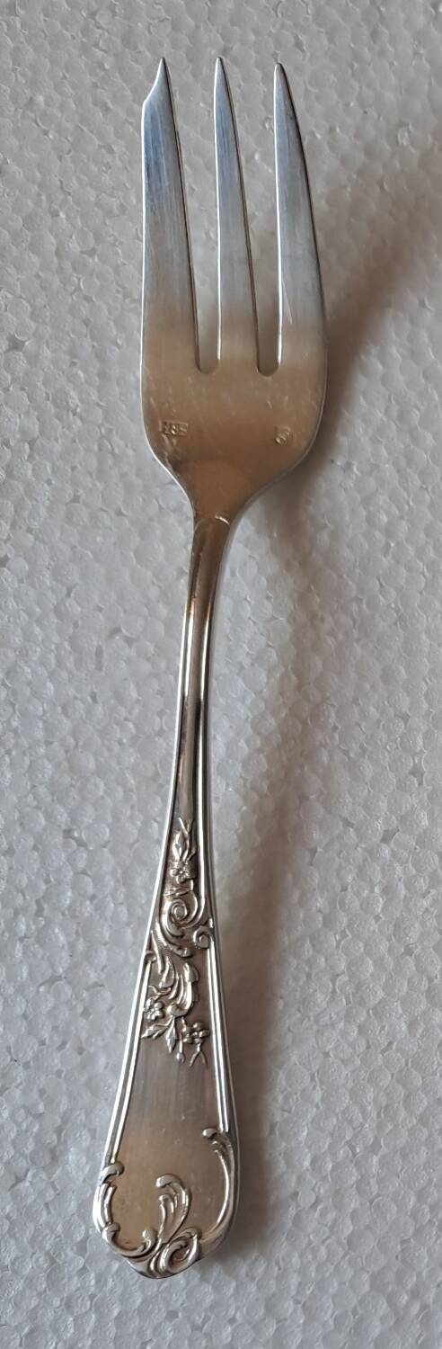 6 silver-plated cake forks
