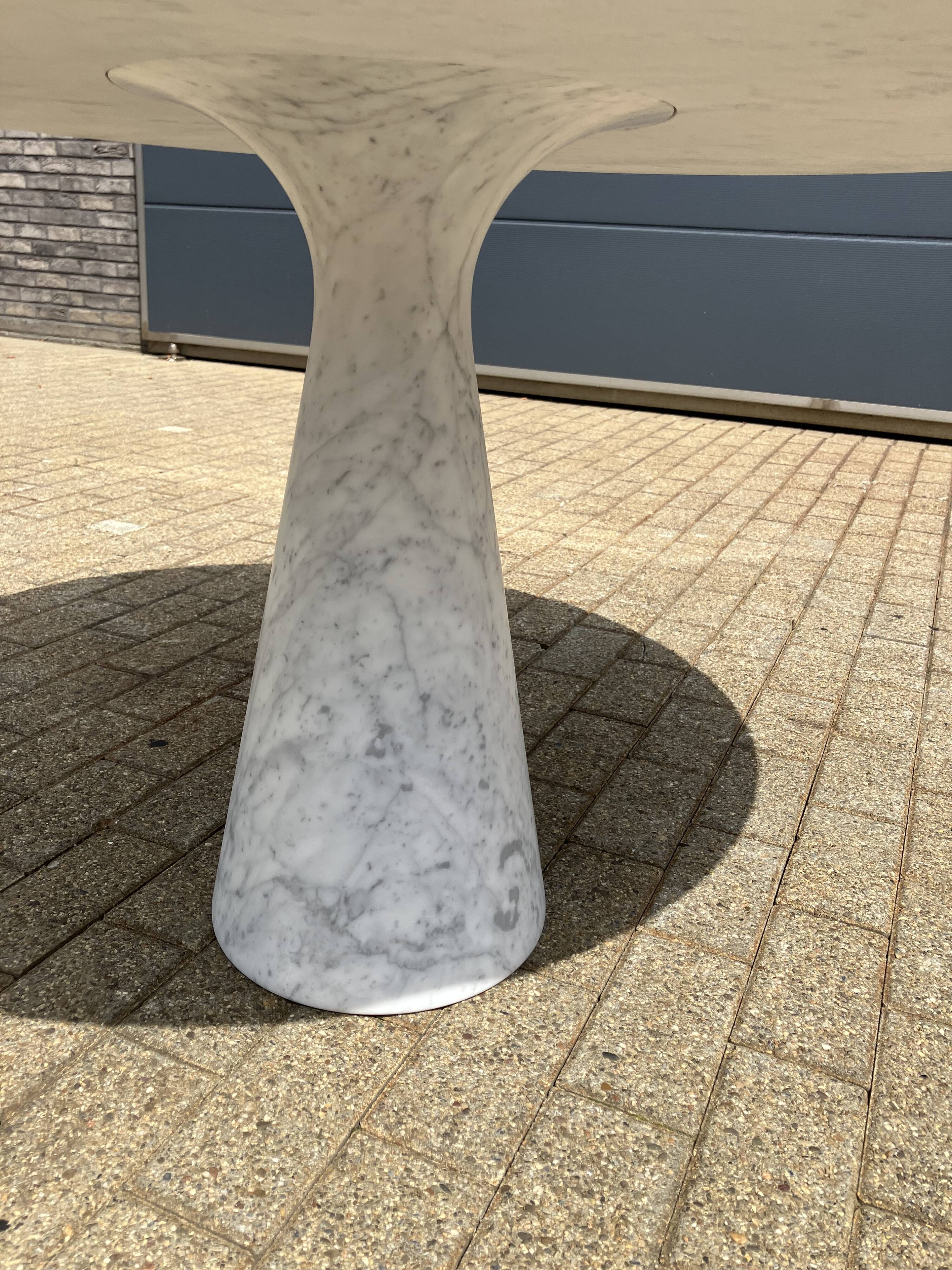 Angelo Mangiarotti M1 eettafel Skipper Carrara marmer 130cm