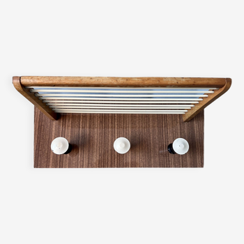 Stylish Mid Century Modern Coat Rack with Wooden Shelves - Charming Vintage Inspired Coat Hanger - S