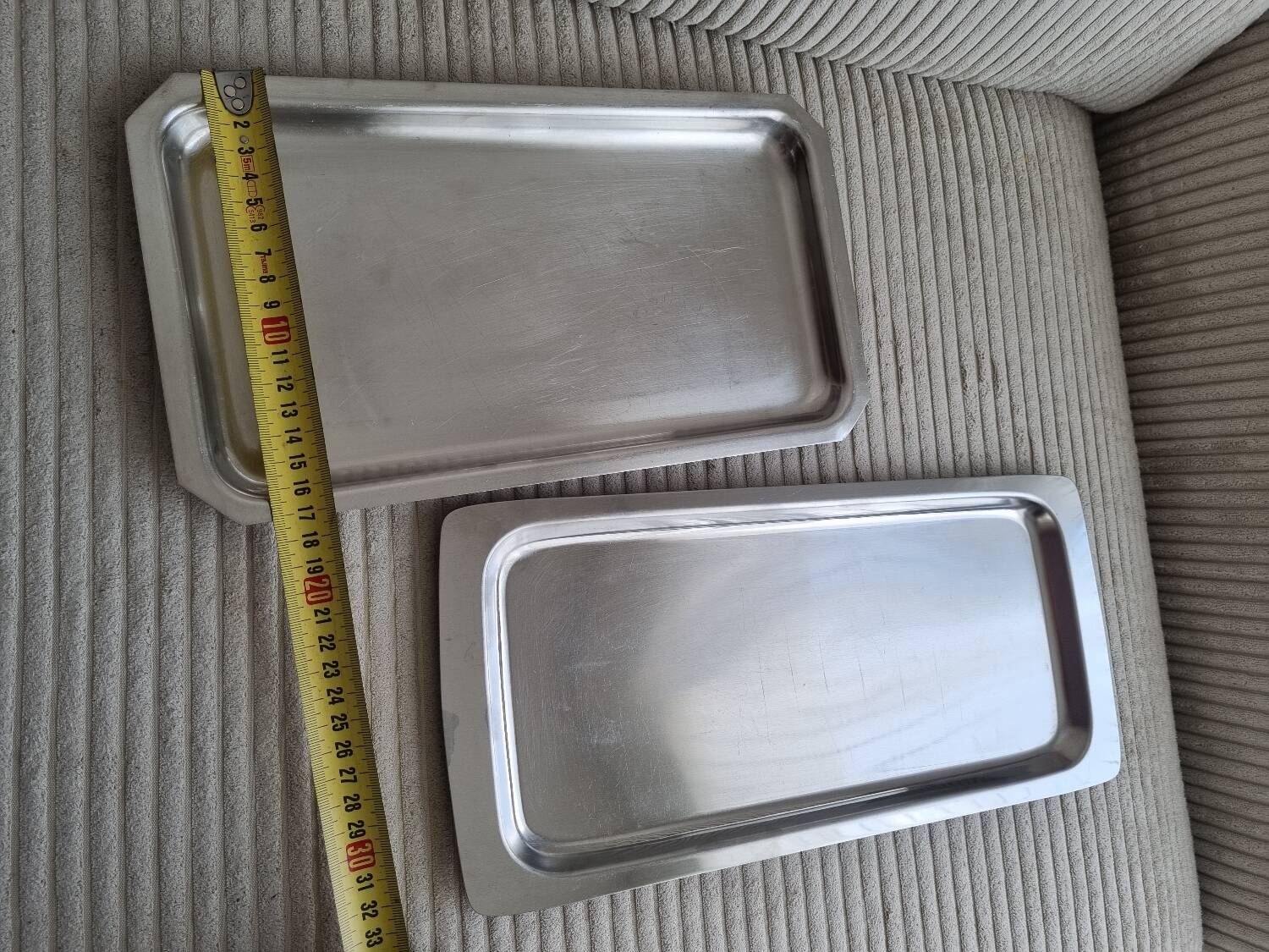 Set of minimalist stainless steel trays - Vintage 70s