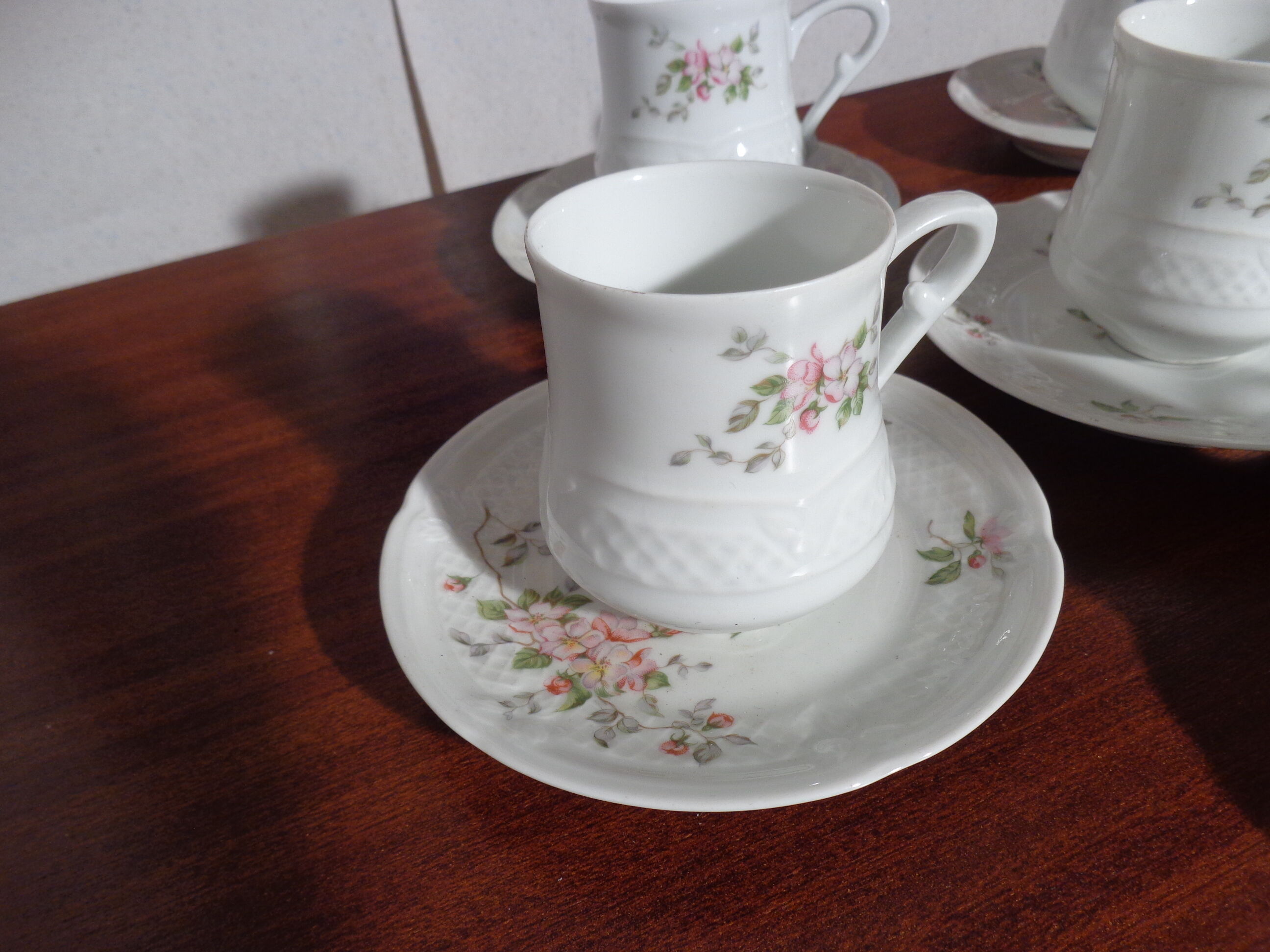 Louis Lourioux coffee cups in their box