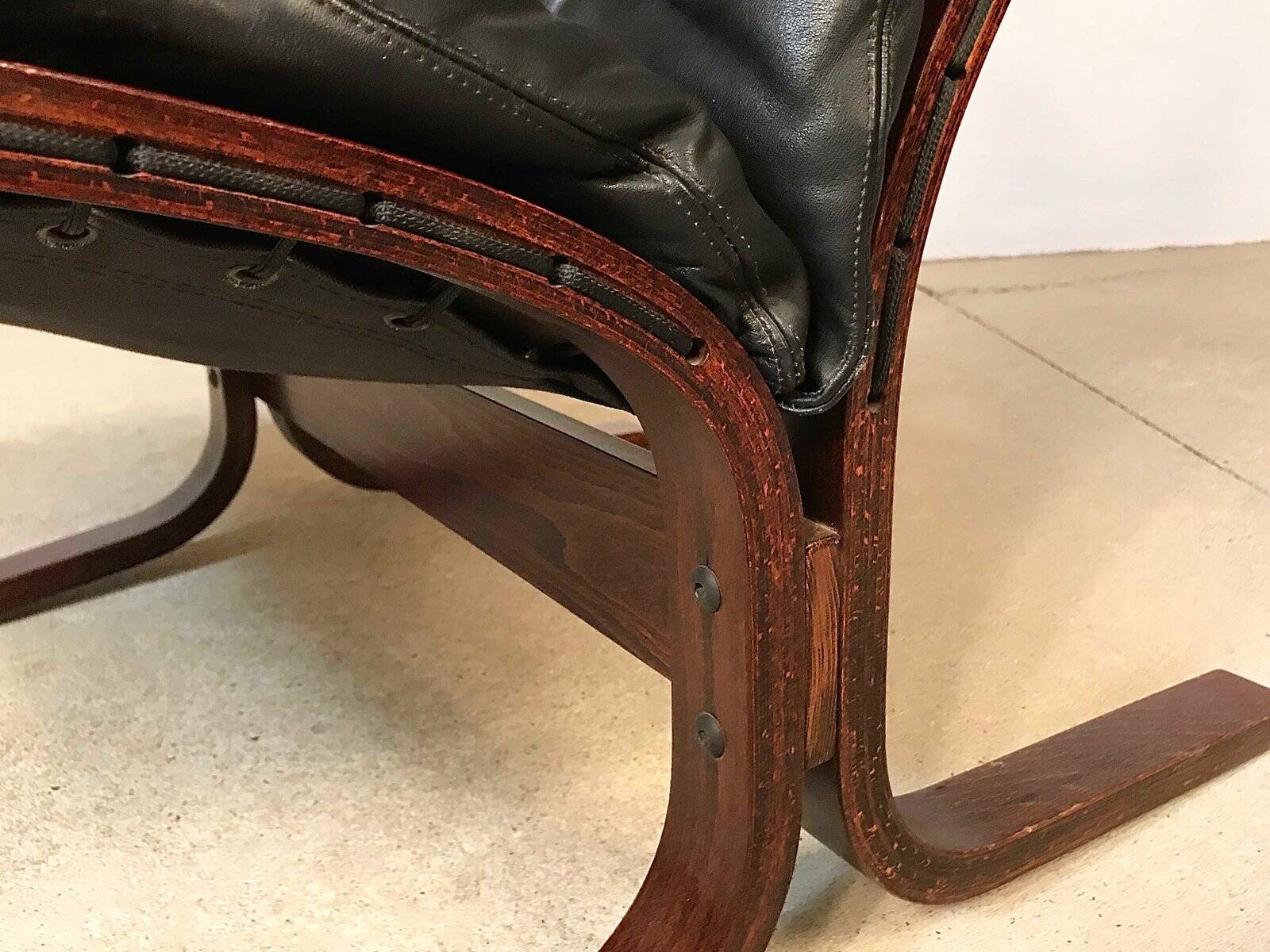 Siesta leather highback chair by Ingmar Relling for Westnofa, 1960s