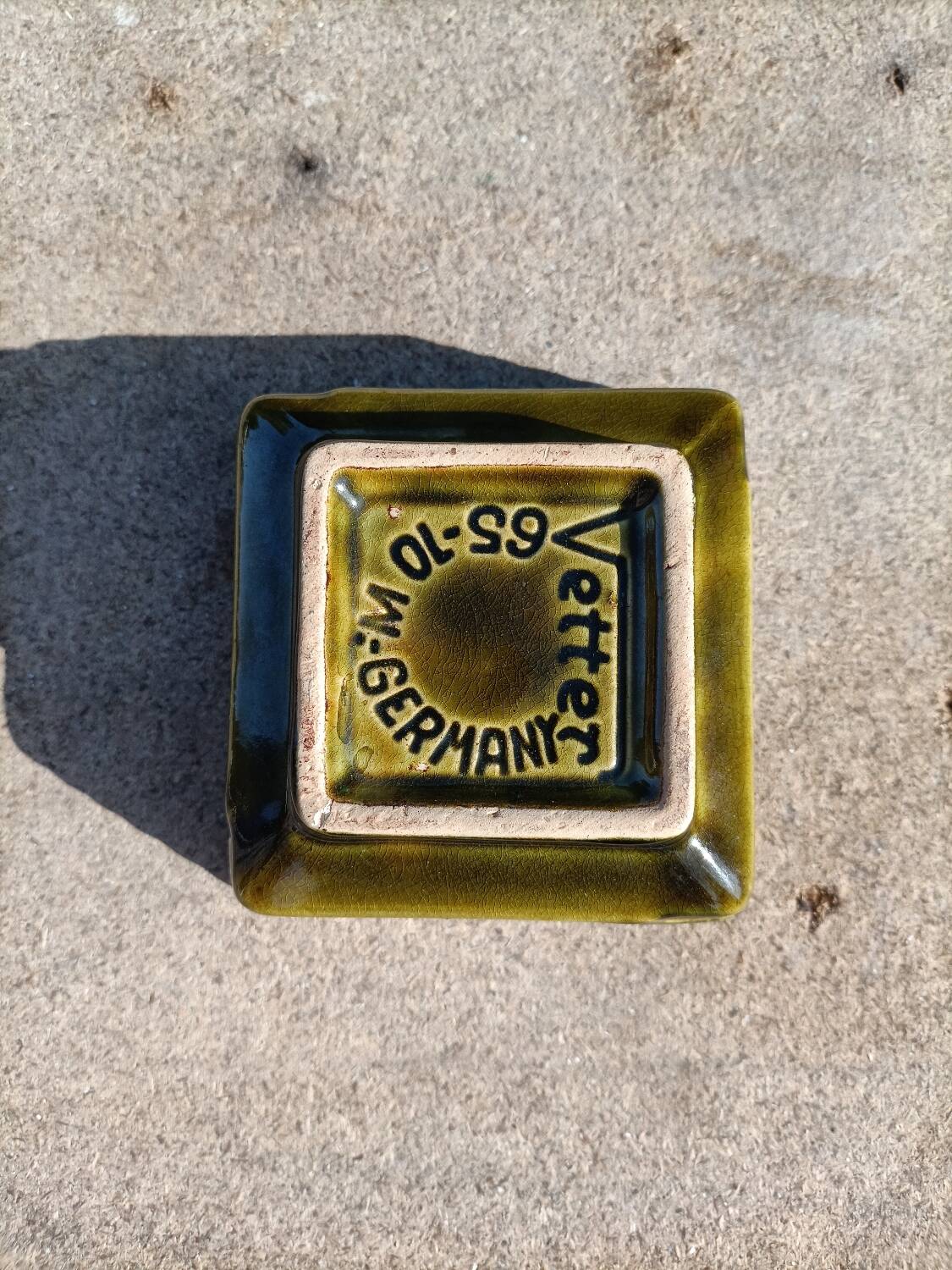 Retro ceramic flowerpot