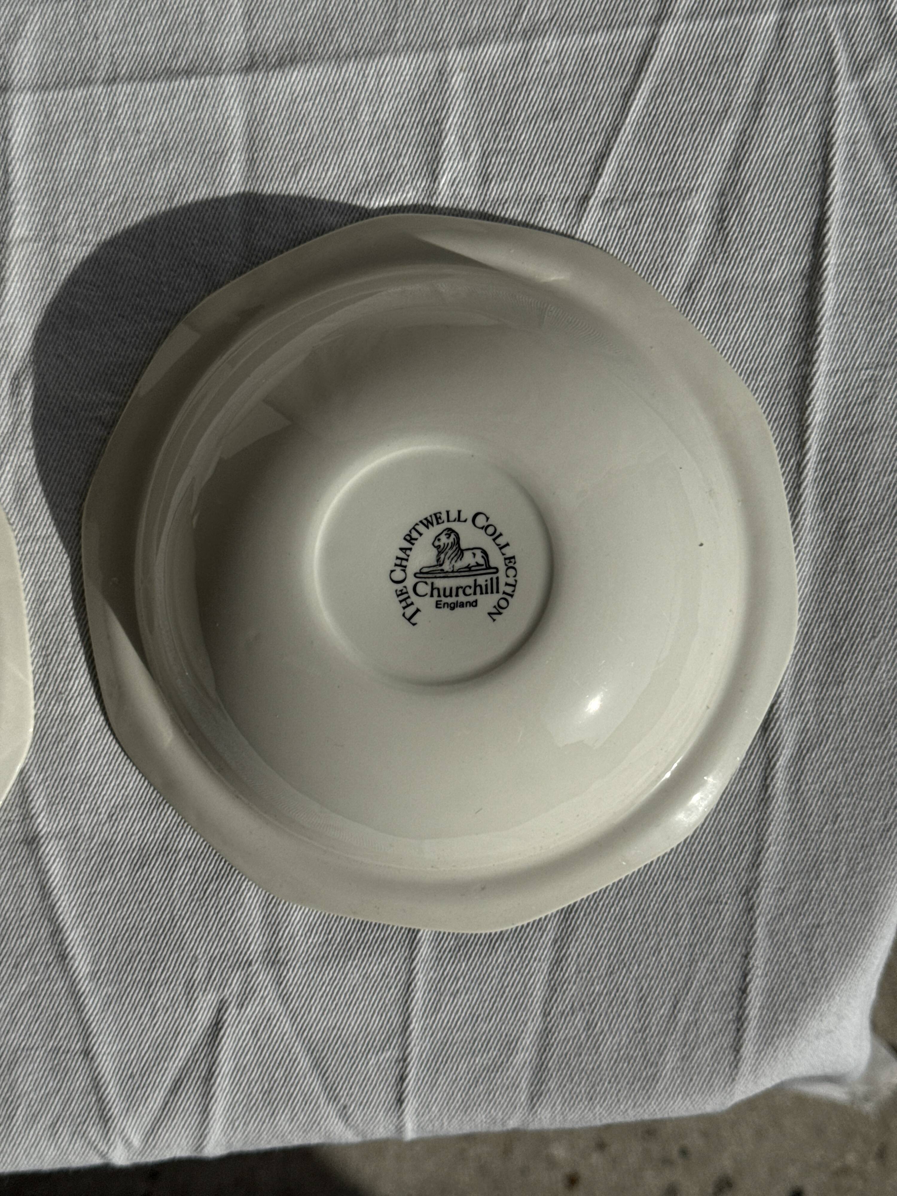 Set of 11 fruit-patterned bowls The Chartwell Collection England D17