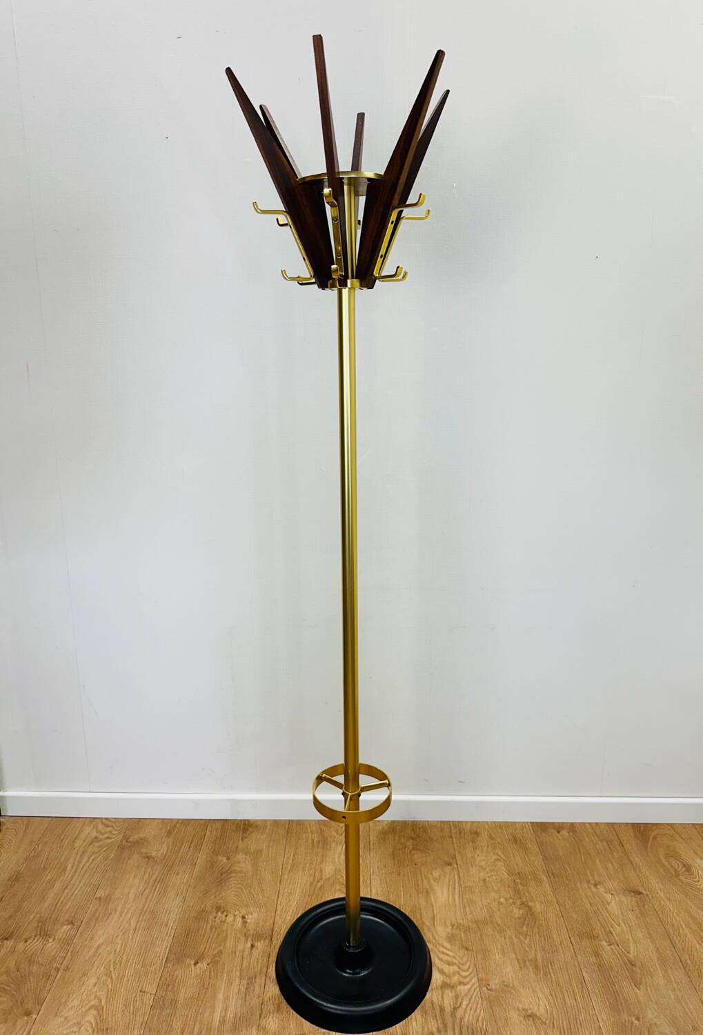 Coat hanger