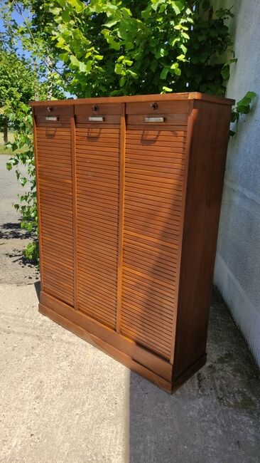 Filing cabinet, triple curtain furniture