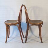 Set of 2 Thonet wooden seat bistro chairs N°18 1/2, Circa 1920