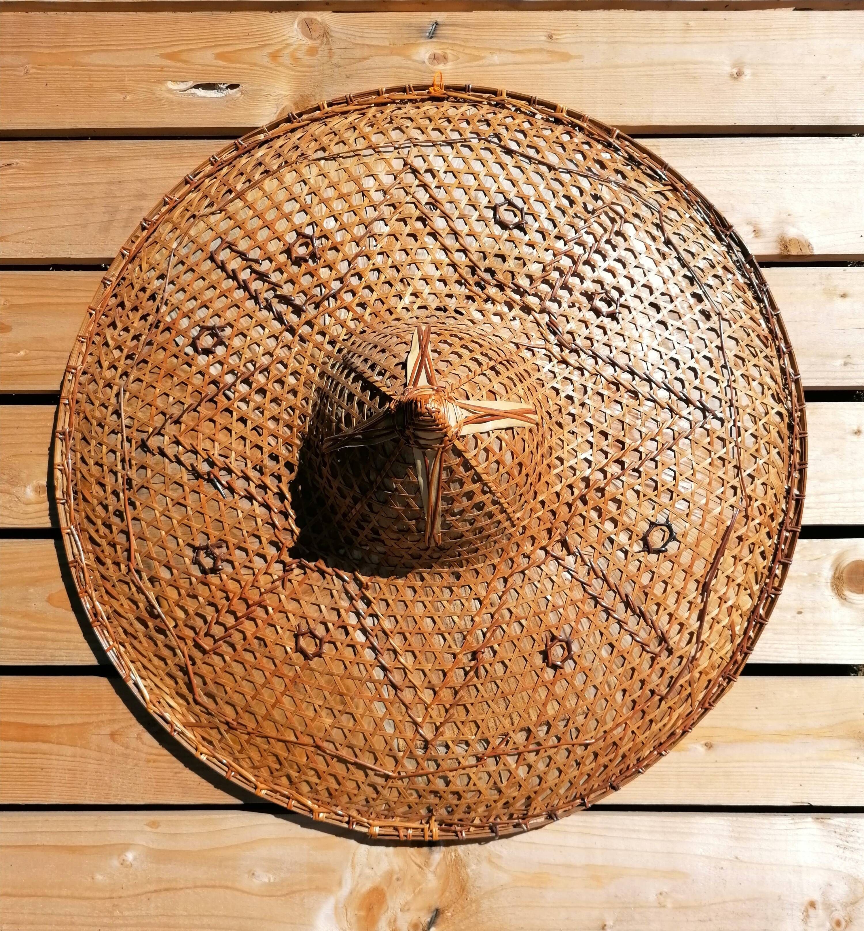 XXL Asian hat in woven caning