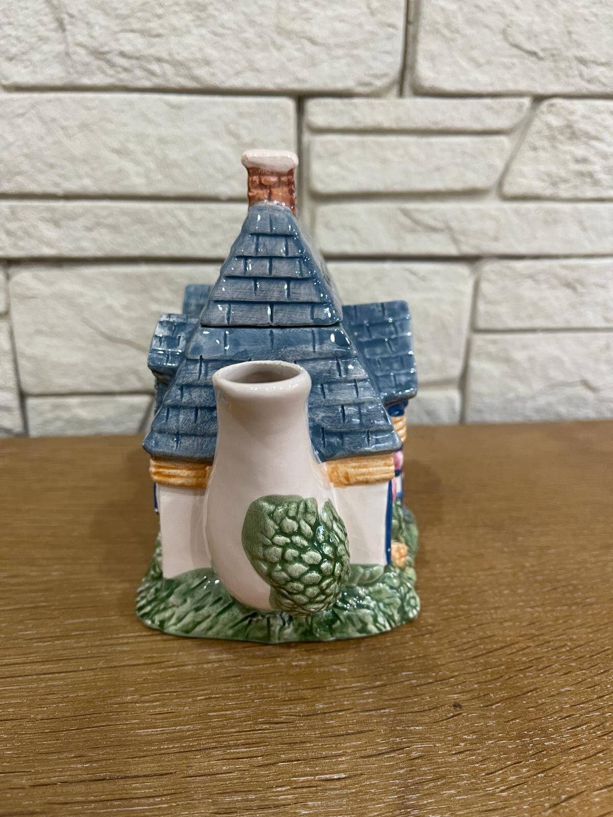 multi-colored teapot, slip style