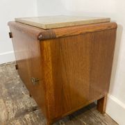Petit meuble en bois à dessus de marbre, années 1950