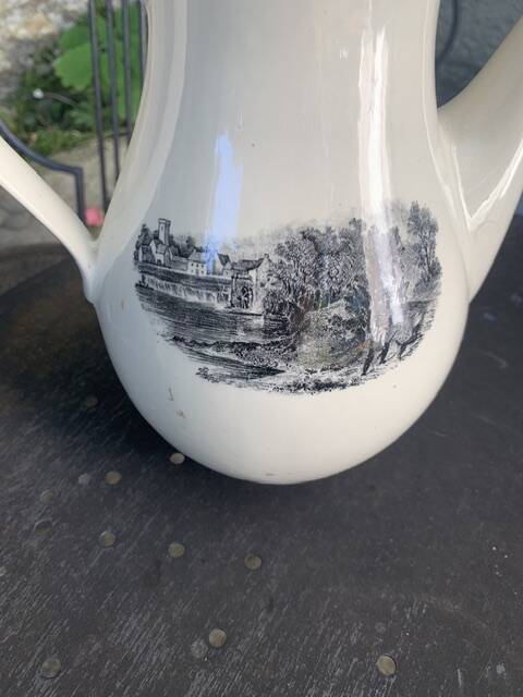 Coffee service, in earthenware with country motif, Boch La Louvière Belgium