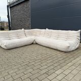 Ligne Roset Togo 3 places, 2 places et d'angle en velours côtelé beige