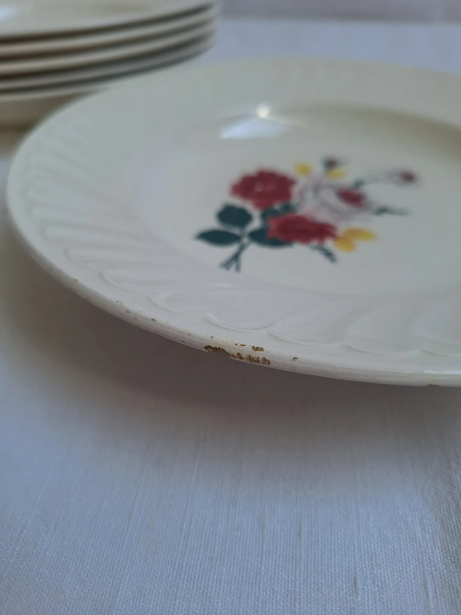 Assiettes creuses à fleurs