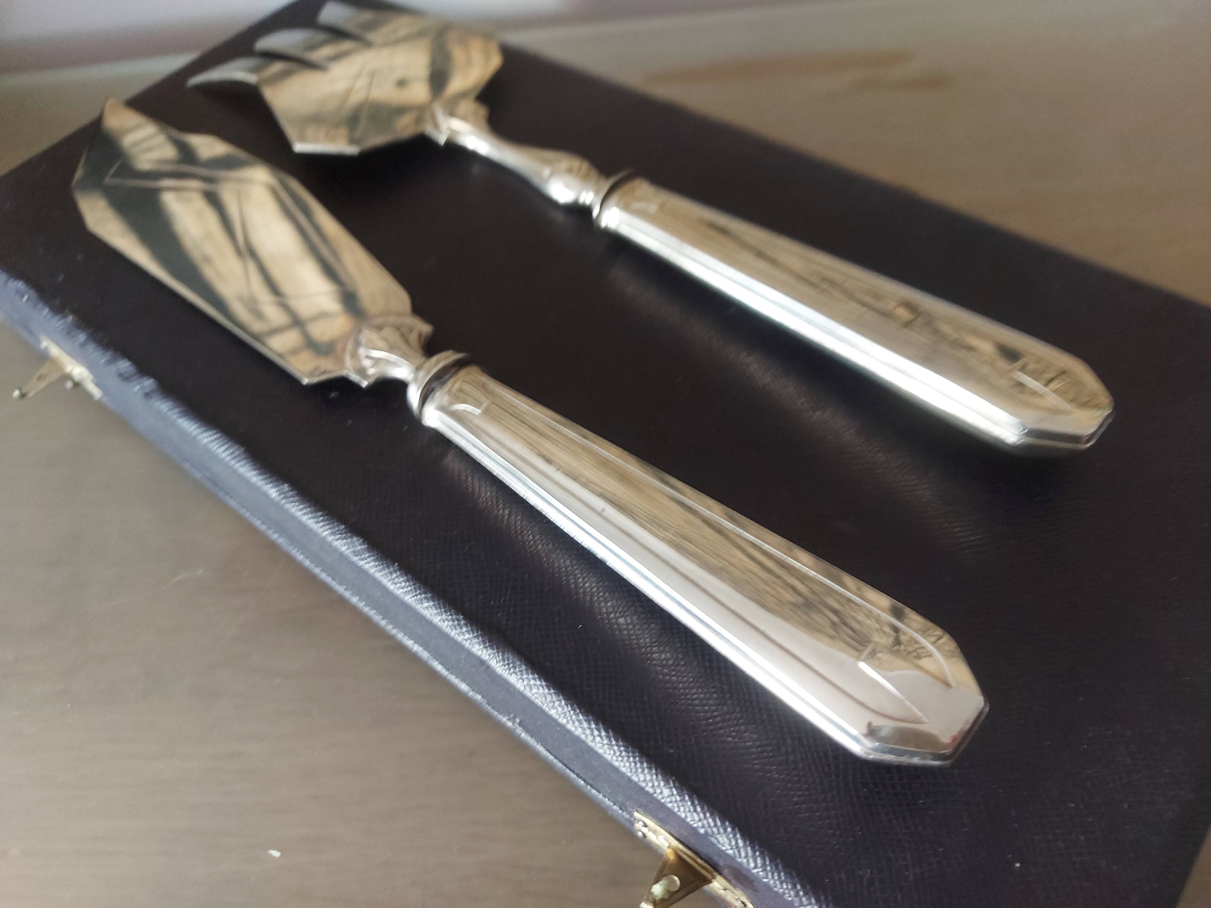 Art Deco fish service box