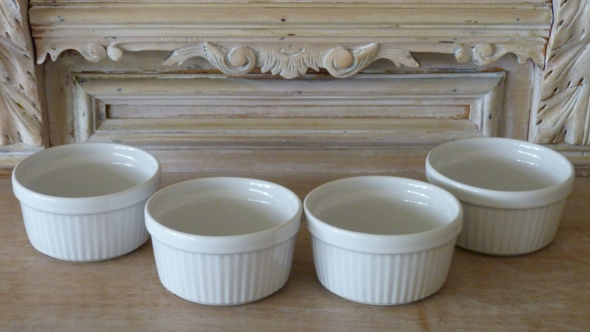 4 ramequins vintage en céramique blanche