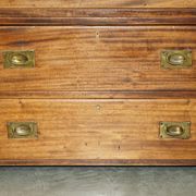 Commode de campagne militaire en acajou circa 1880