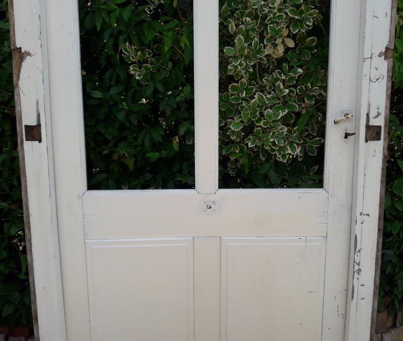 Entrance door 105x211cm + frame