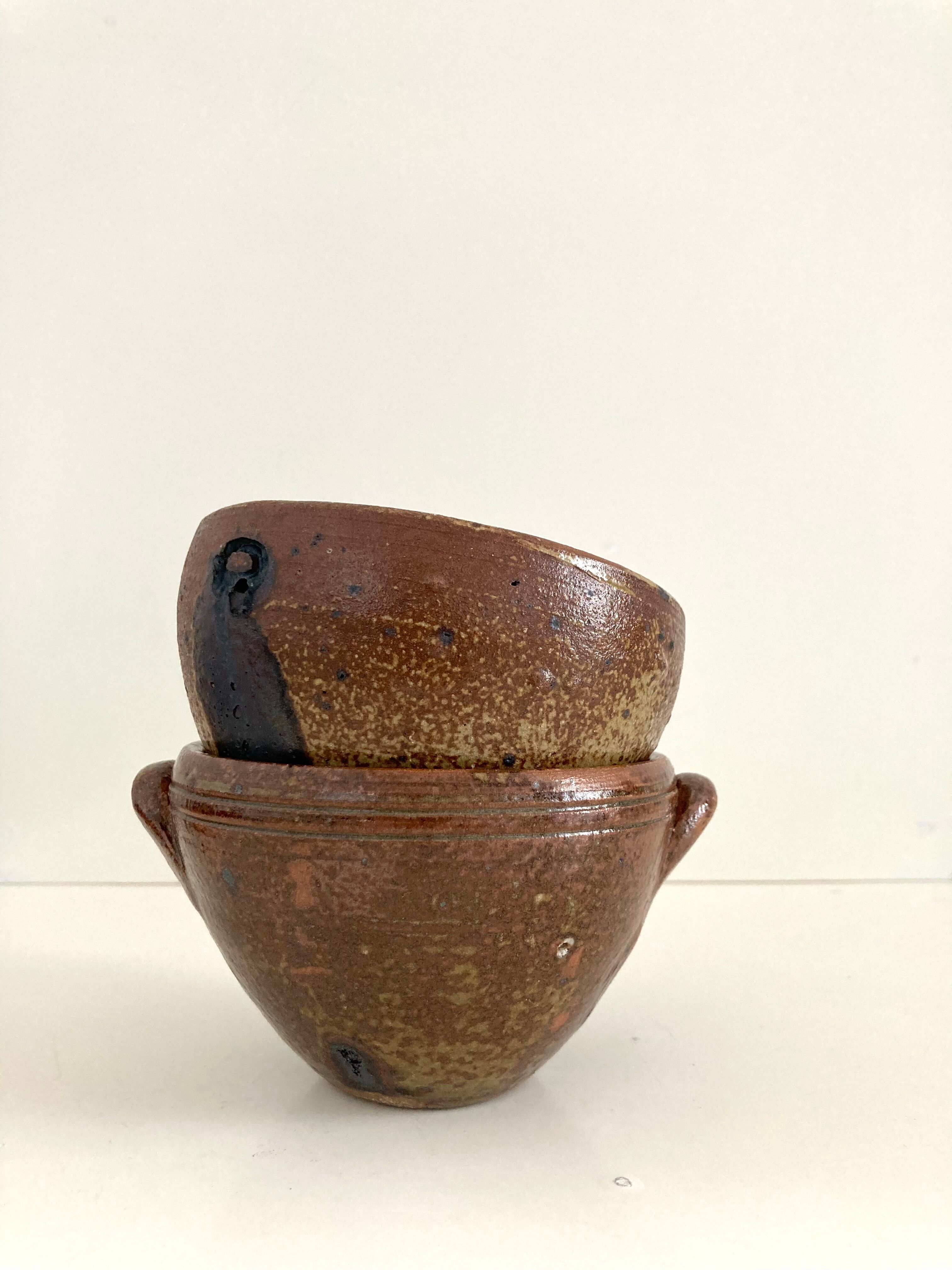 Duo of large stoneware bowls