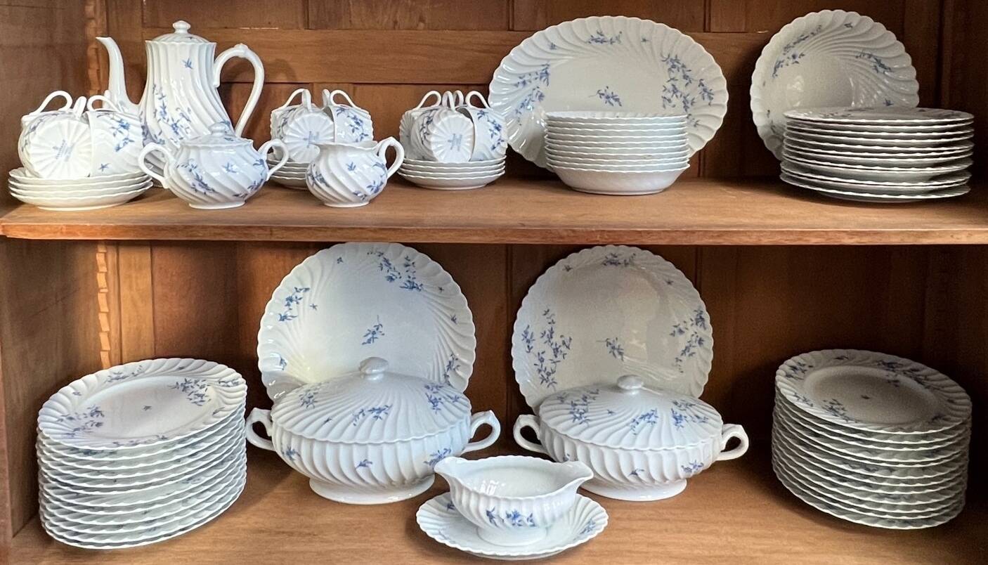 Haviland Limoges Porcelain Dinner and Coffee Service for 12