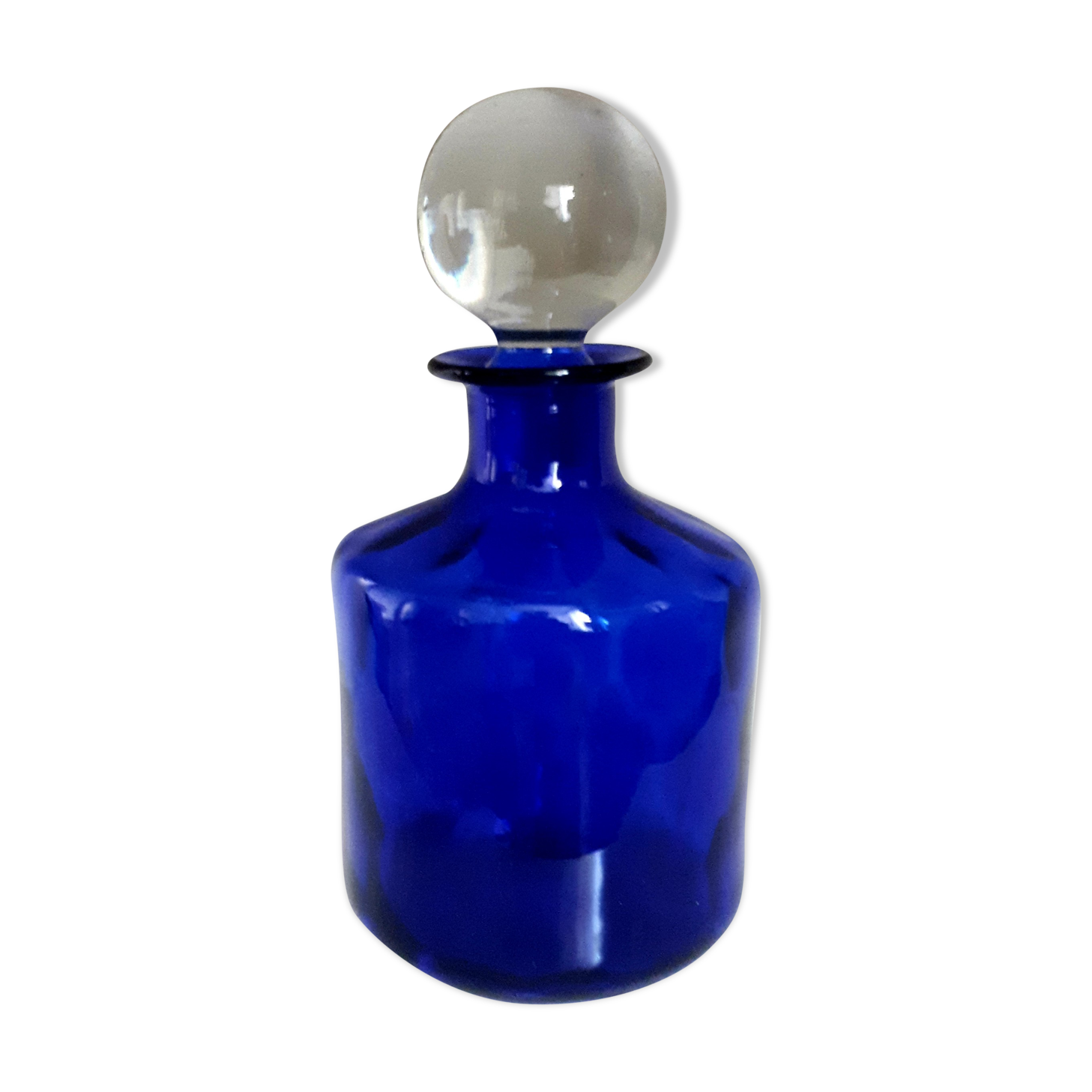 Blue decorative bottle bottle