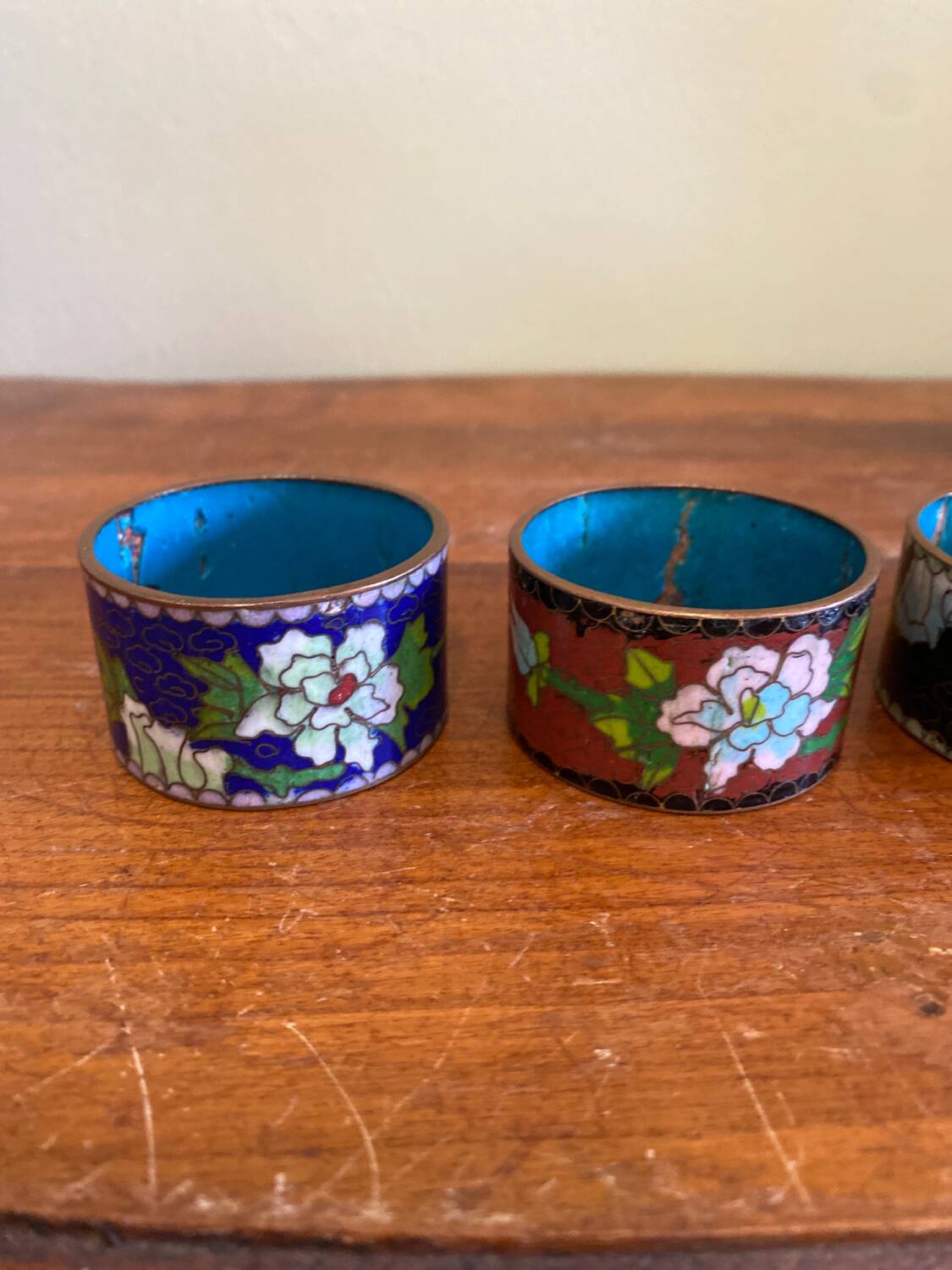 Decorated napkin rings