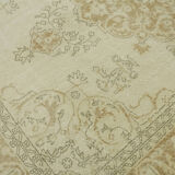 Hand-knotted anatolian vintage carpet  1970s 219 cm x 311 cm