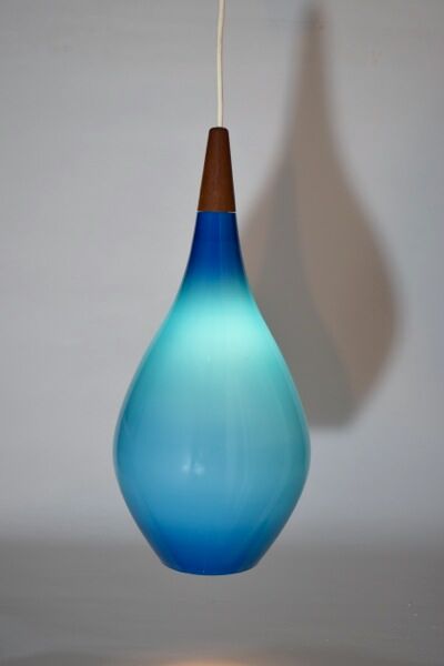 Holmegaard pendant lamp large model in blue blown glass and teak, Denmark, Poulsen