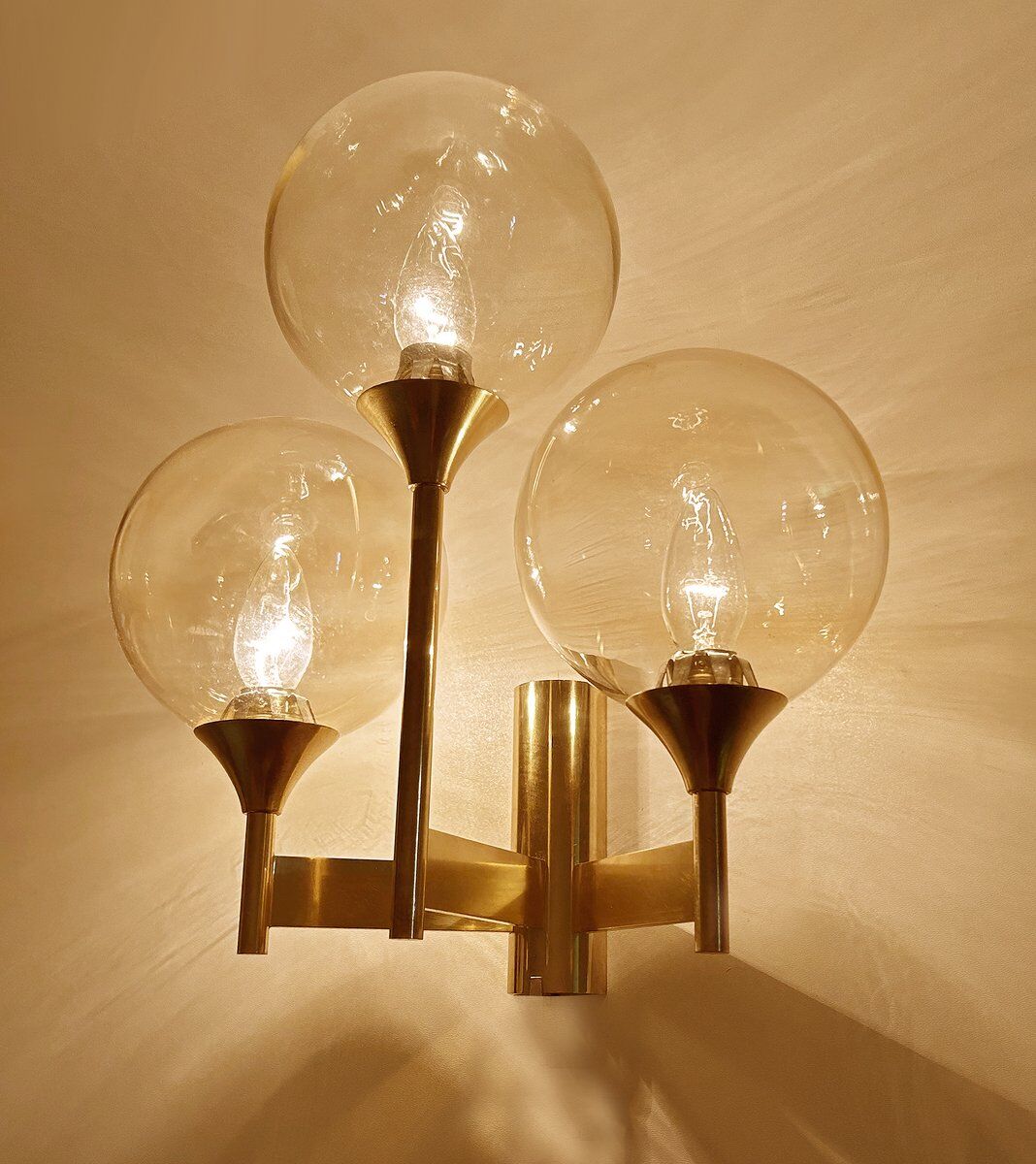 Large vintage glass sconce from Sciolari