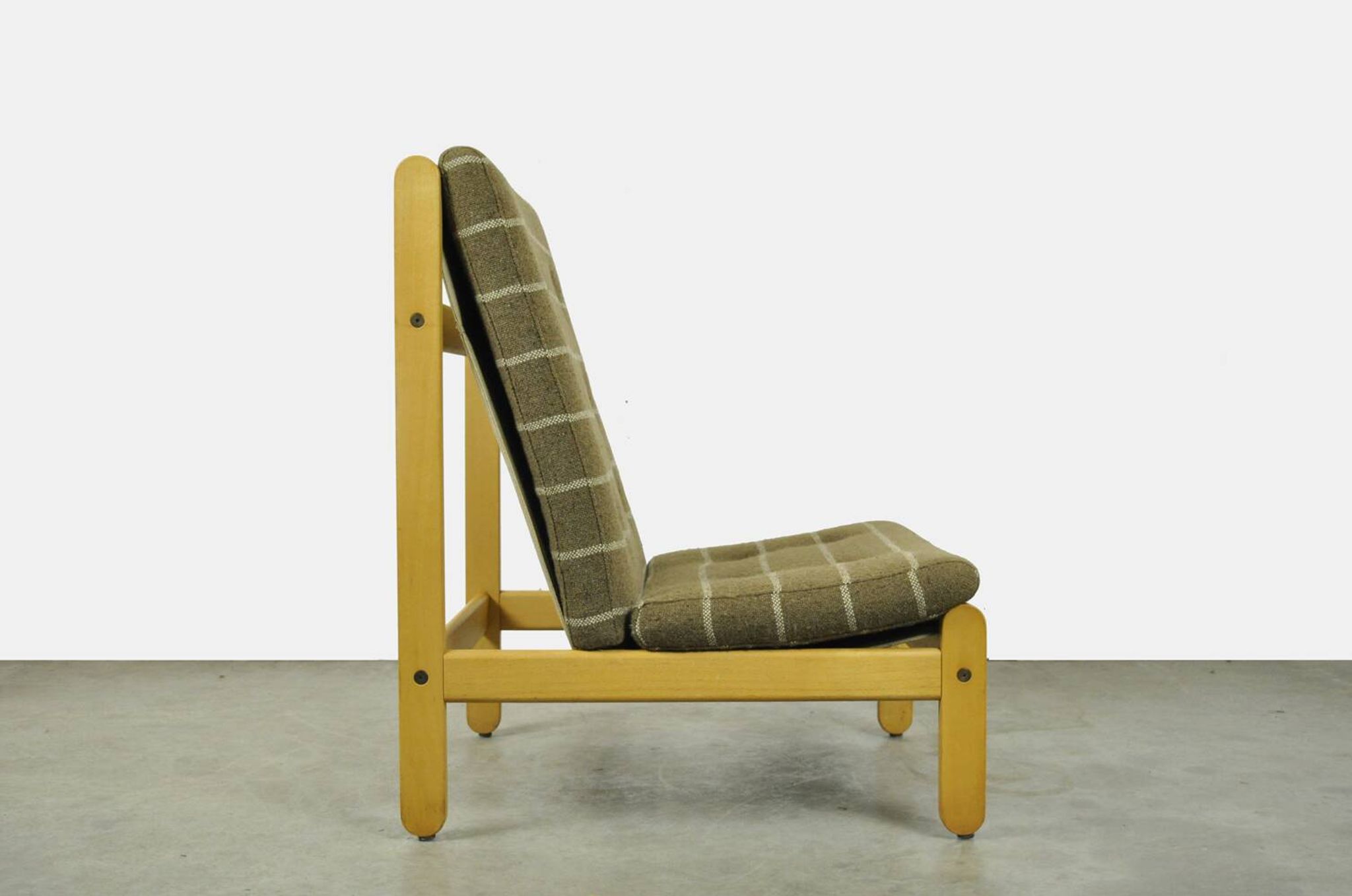 🟡 Vintage oak lounge chair with wool upholstery / Denmark 1960s