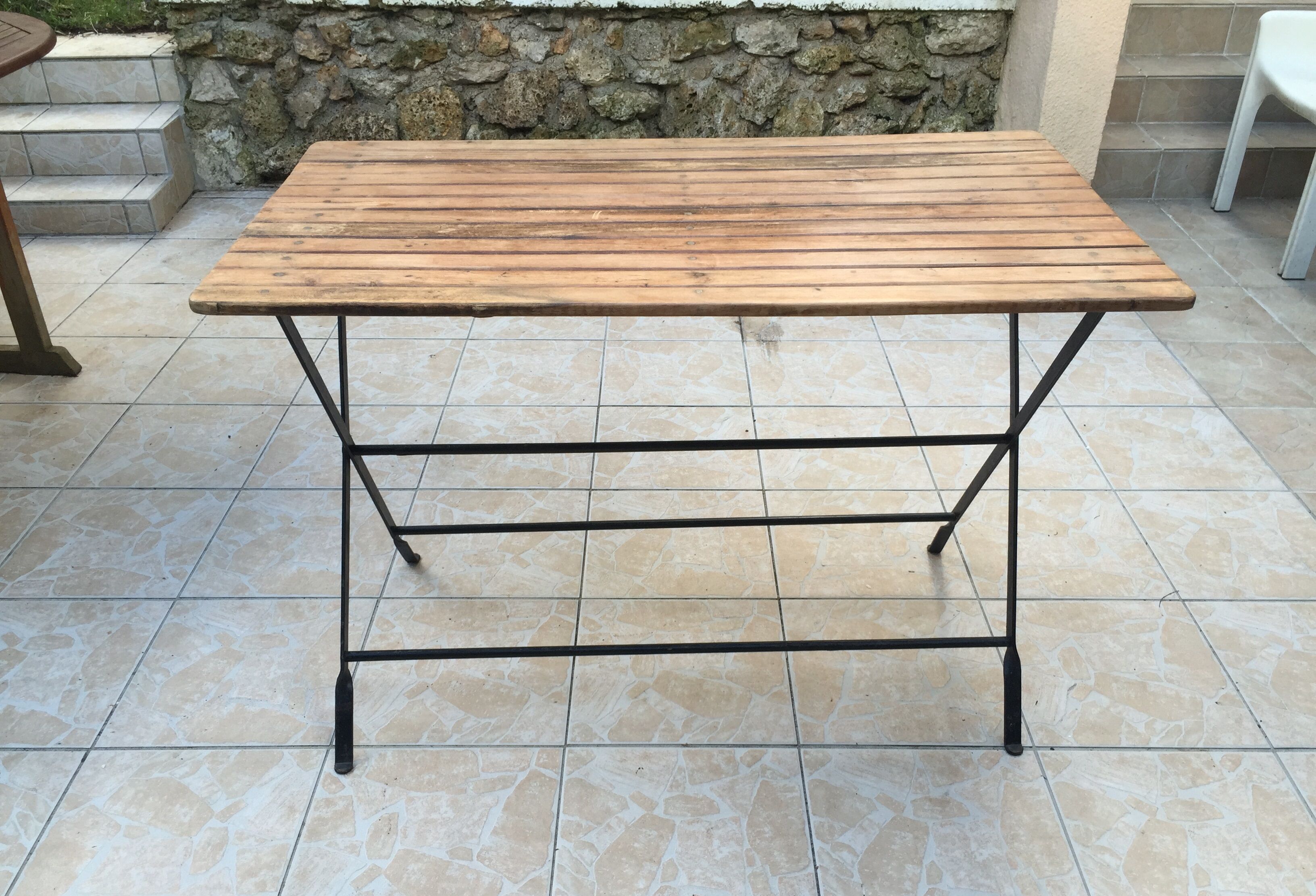 Table de jardin en teck