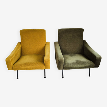 Pair of "Galion" model armchairs created by Gilbert Steiner, Steiner editions., 1955