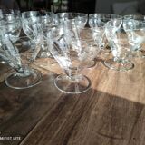 Set of 11 champagne glasses on low foot in old glass engraved floral decoration