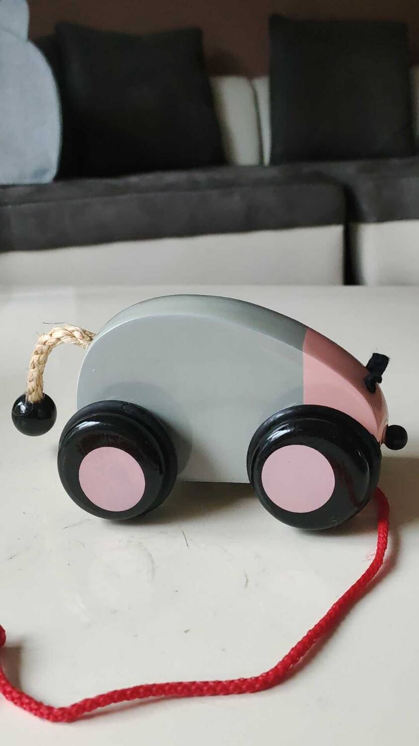 Wooden mouse-shaped toy to pull. The play tree. For 2 years. Made in France