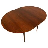 Mid Century Modern Italian Extendible Dining Table,  attributed to Vittorio Dassi, 1960 's