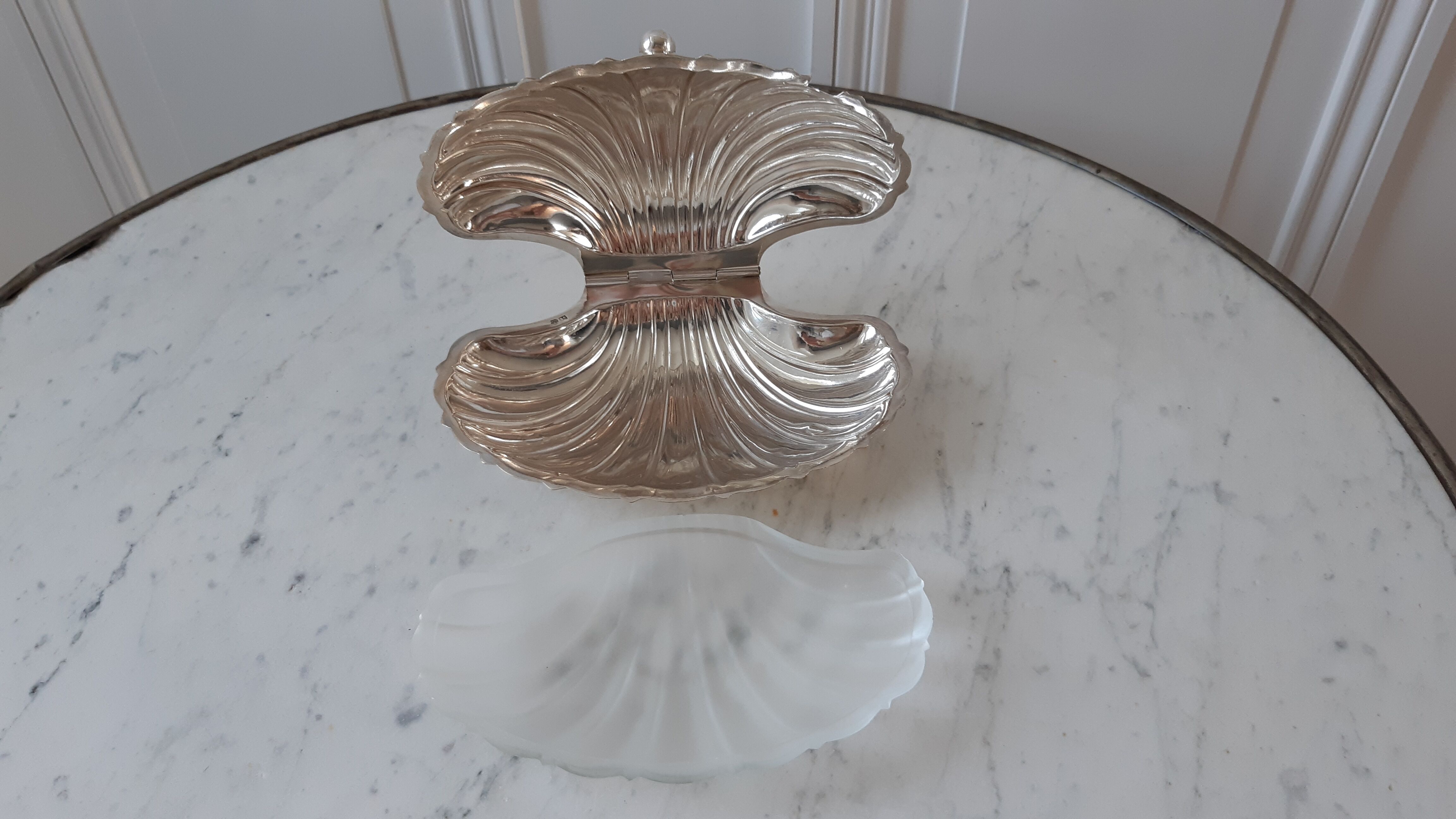 Butter dish / empty pocket shell silver metal years 40-50 hallmarked