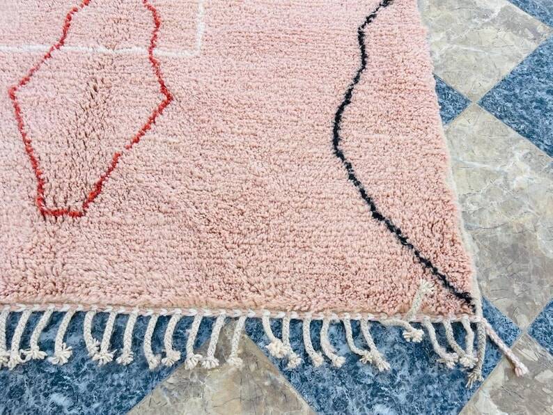 Handmade traditional natural wool rug size 200x300cm