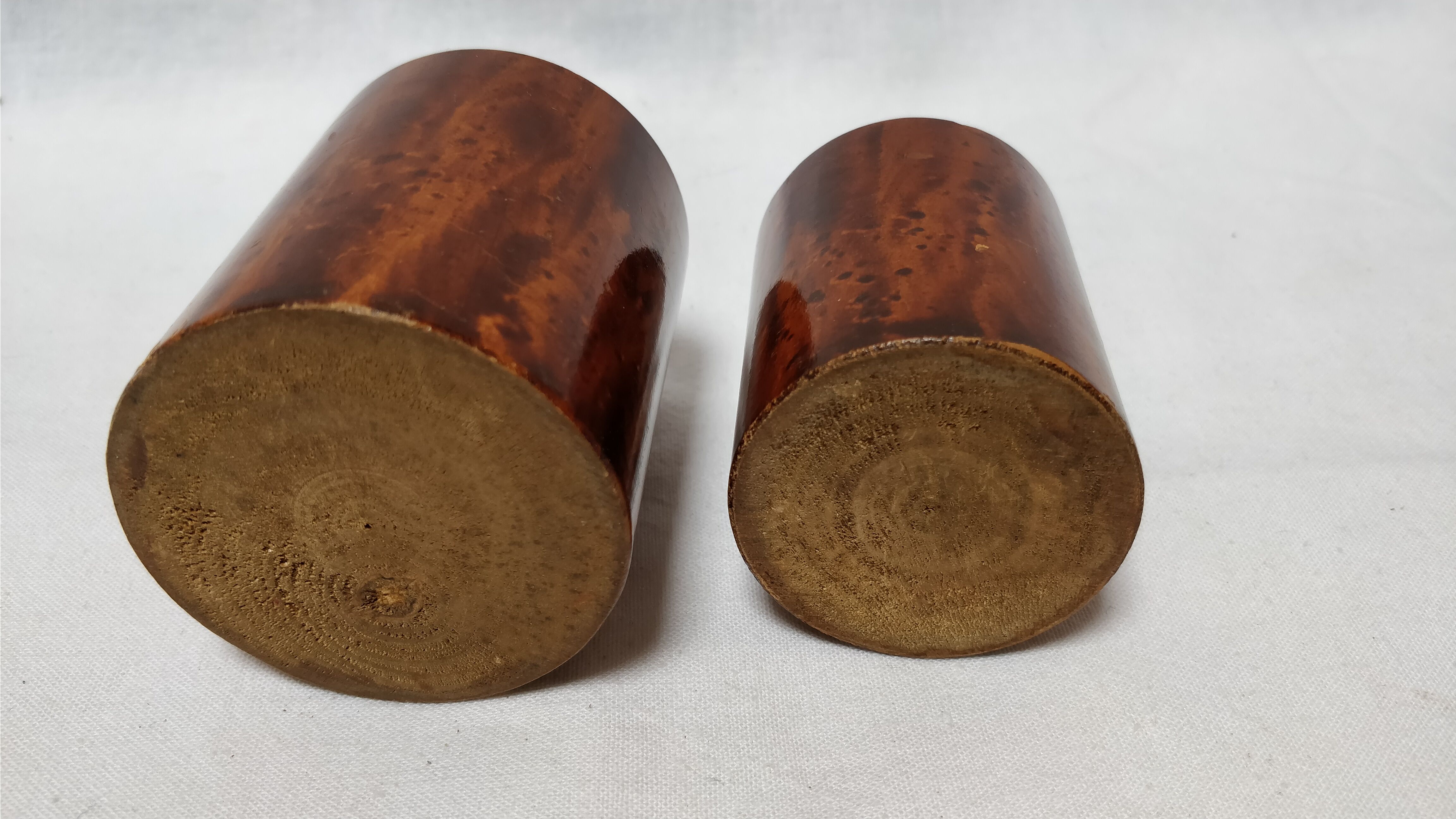 Plateau et pots en bois