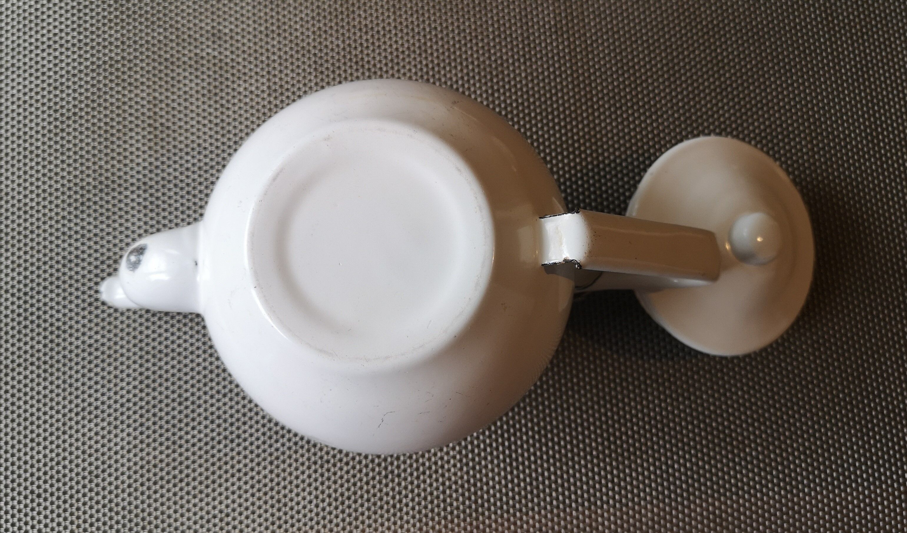 Enamelled metal teapot from the 1960s/1970s