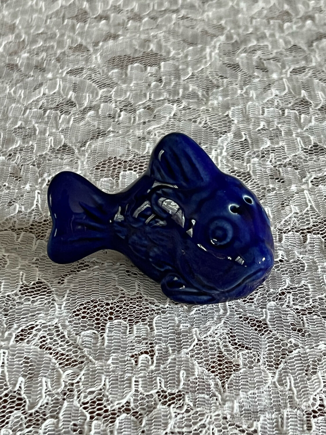 4 salt or pepper shakers