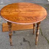 Round extendable dining table Louis Philippe 90cm with an extension.