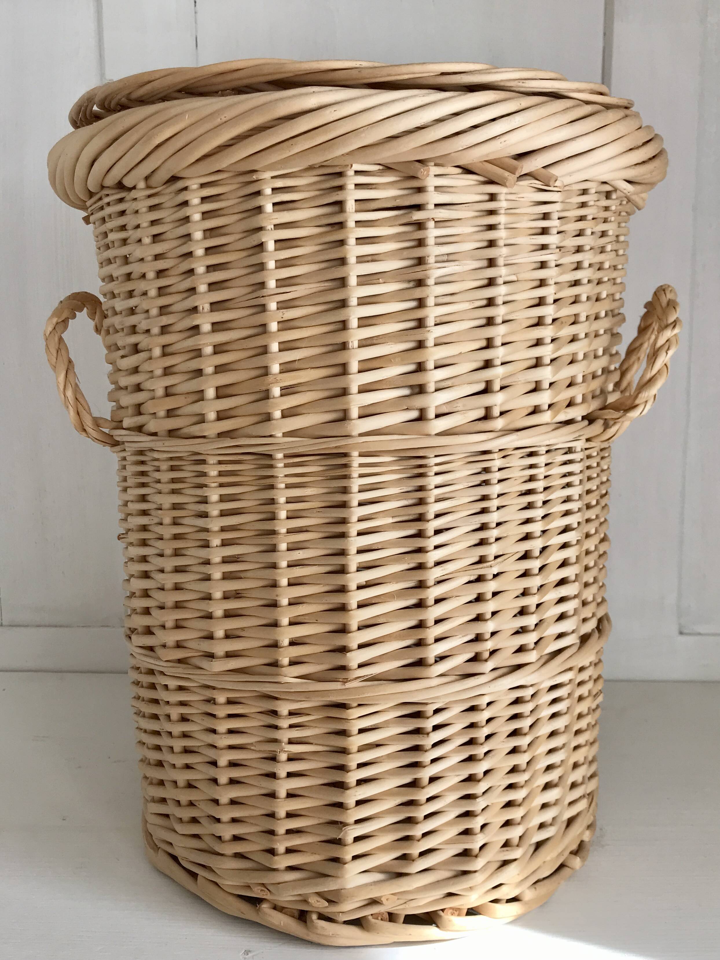 Wicker basket, waste paper basket with lid