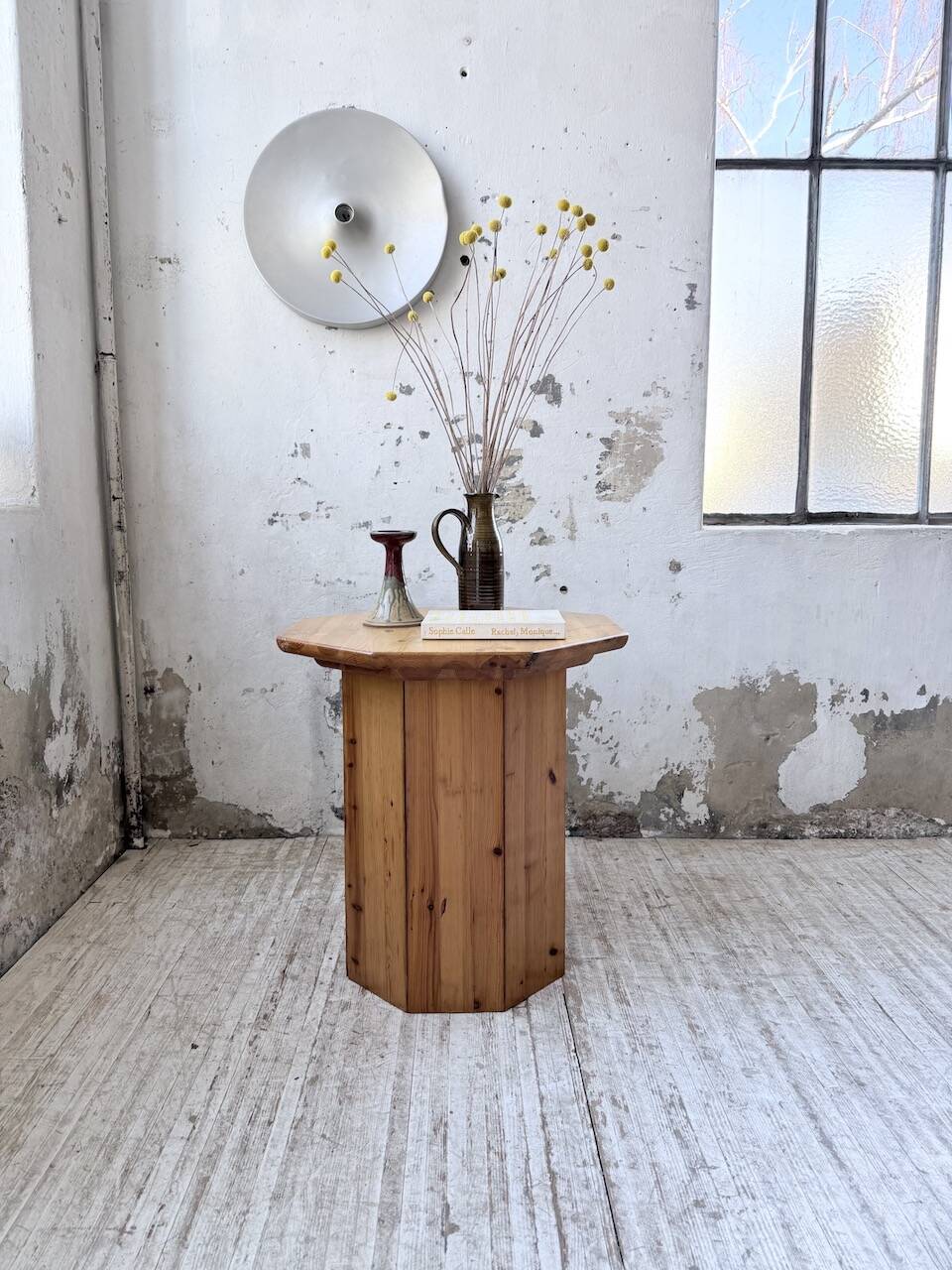 Hexagonal console table guéridon Regain pine 1970