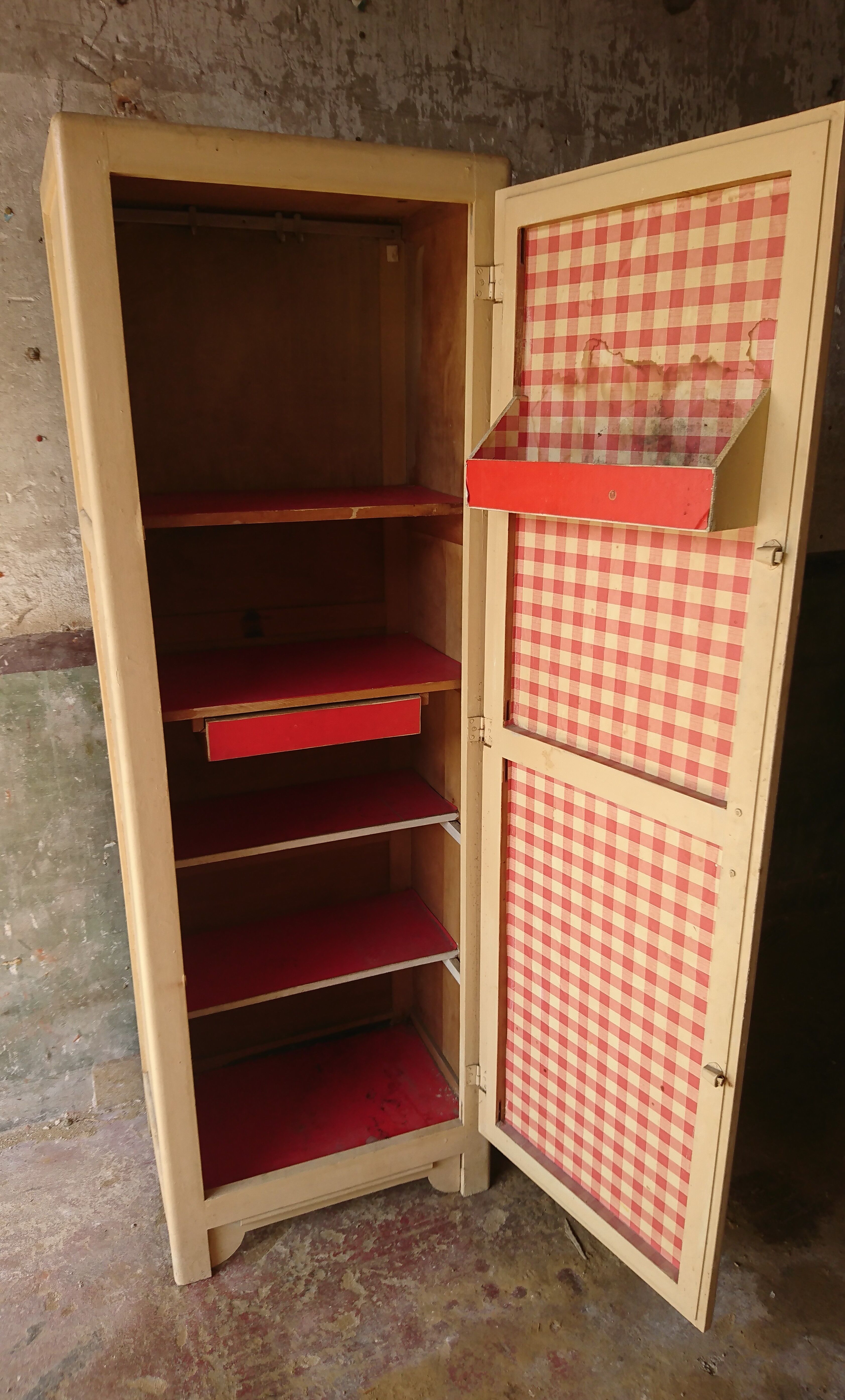 Years 50 kitchen furniture