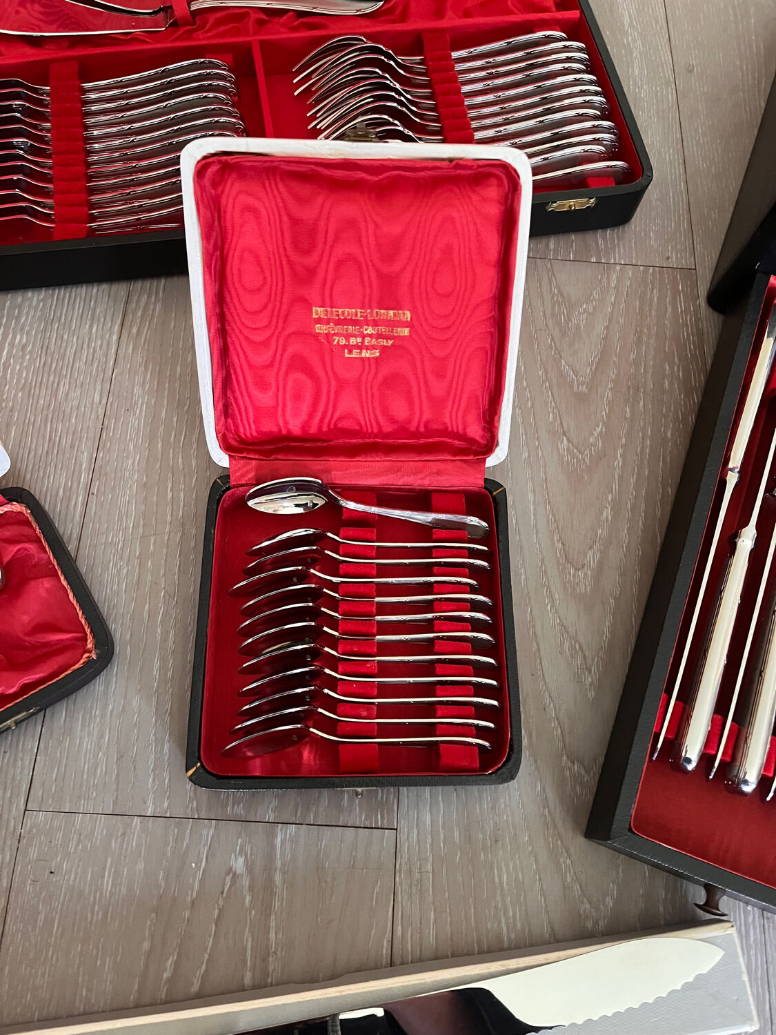 Housewife Besset Laroche Belinox with boxes