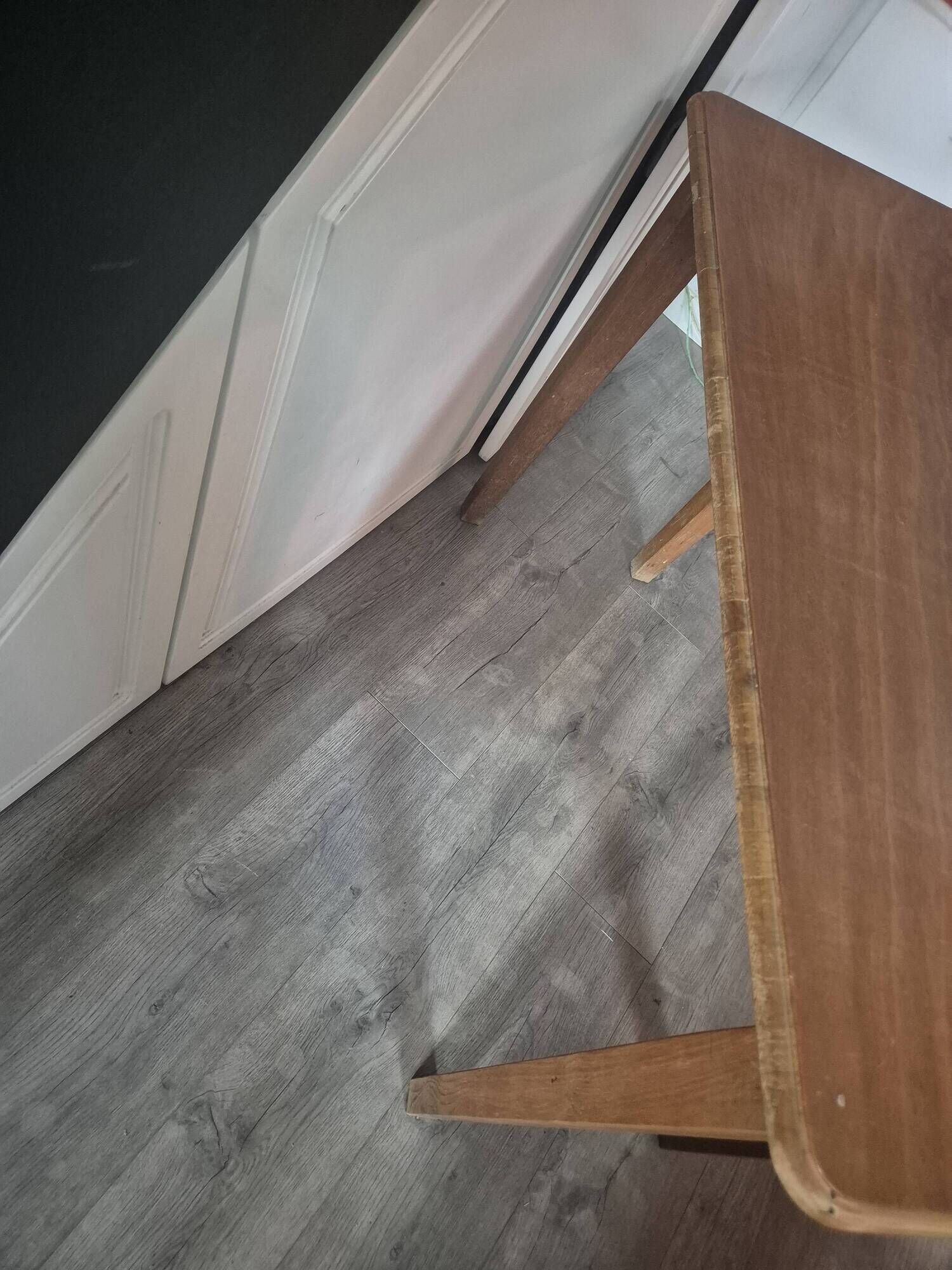 table d'appoint desserte ou a manger pour petit espace vintage