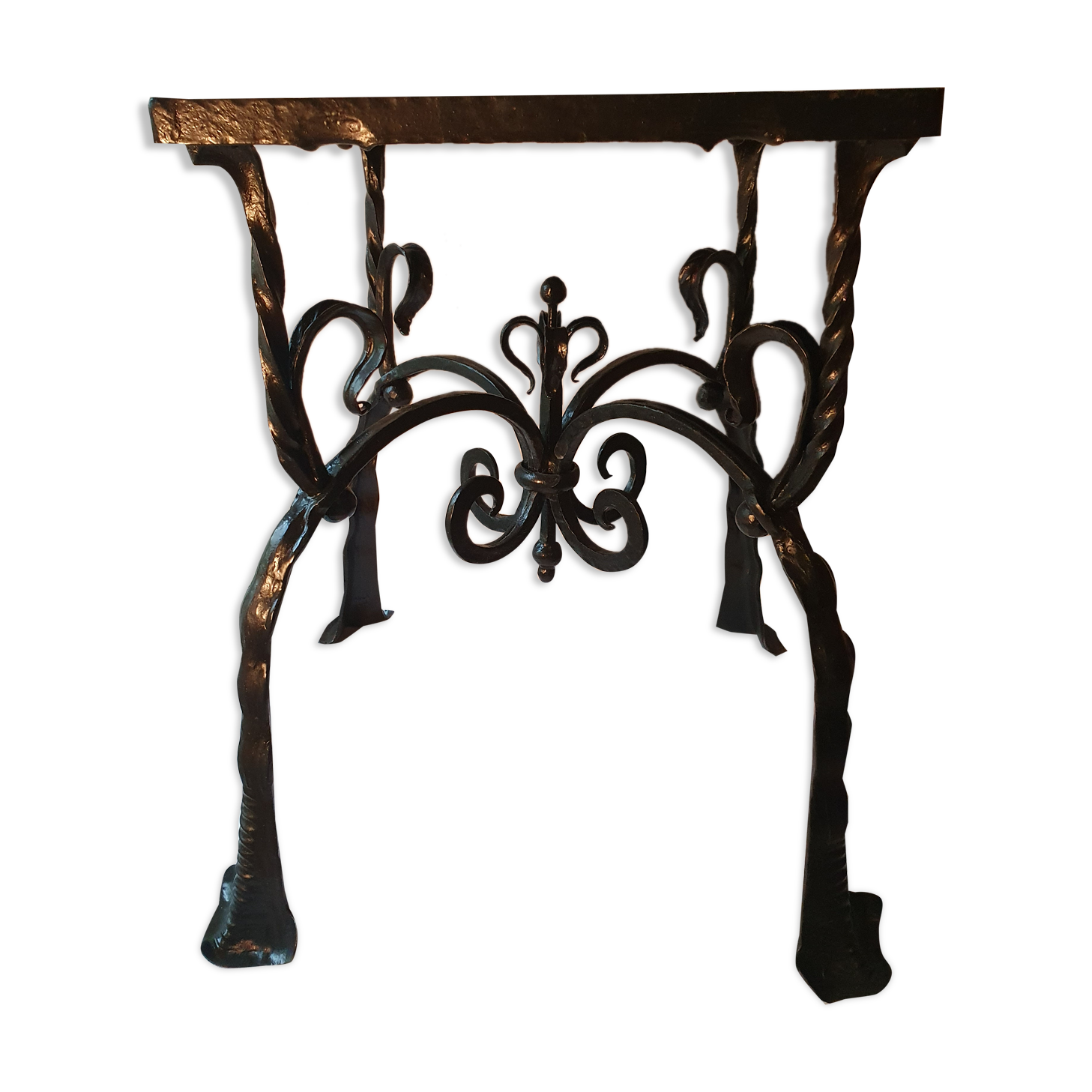 Fifth wheel, forged steel side table