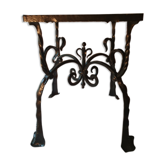 Fifth wheel, forged steel side table