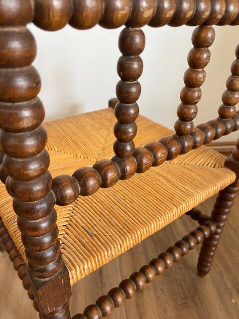 Turned wood corner chair