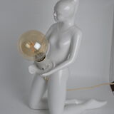 Lampe femme
